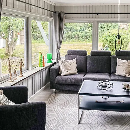 3 Bedroom Gorgeous In Sæby